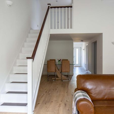 סירנססטר Aintree Cottage מראה חיצוני תמונה
