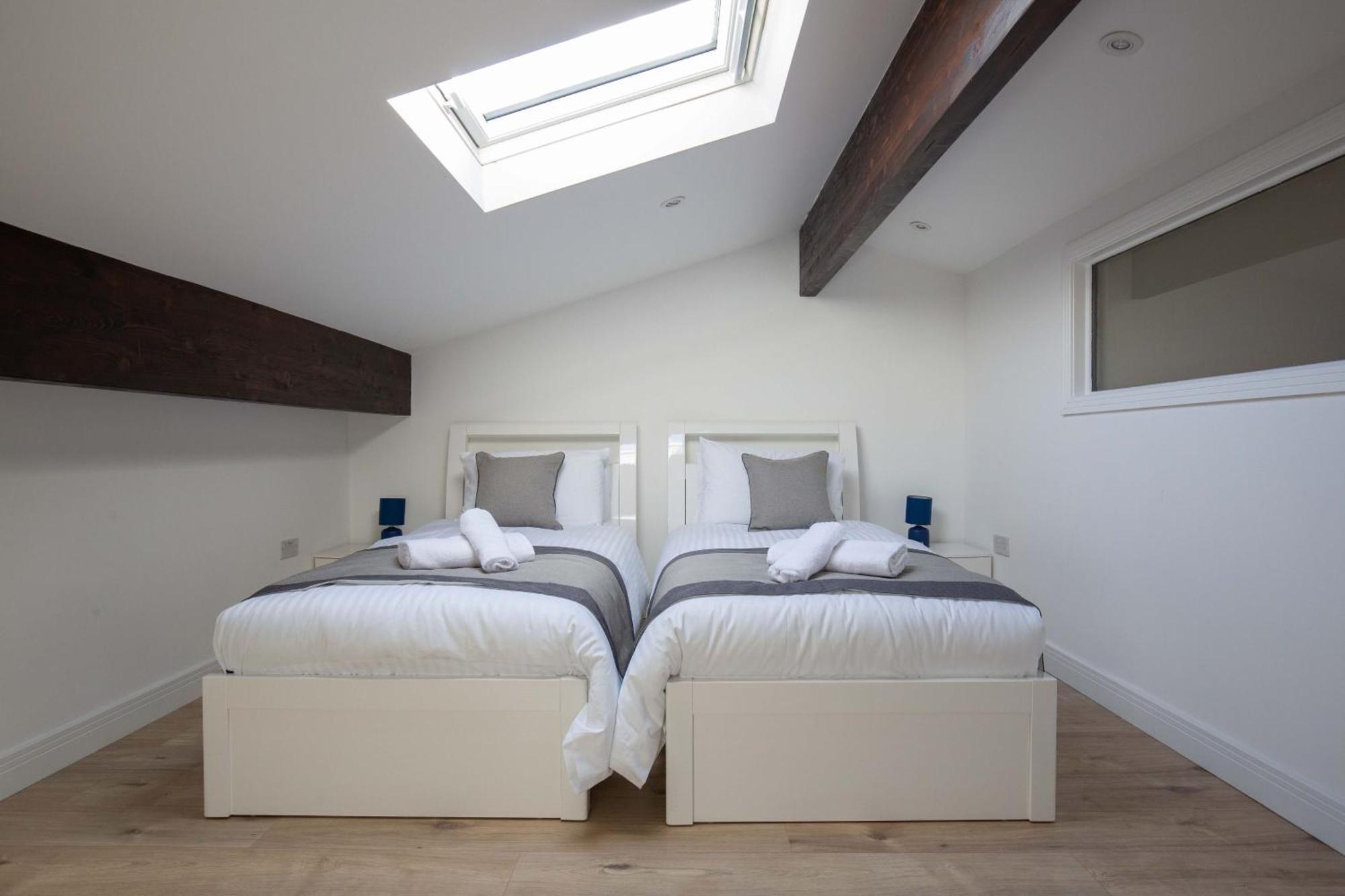 סירנססטר Aintree Cottage מראה חיצוני תמונה