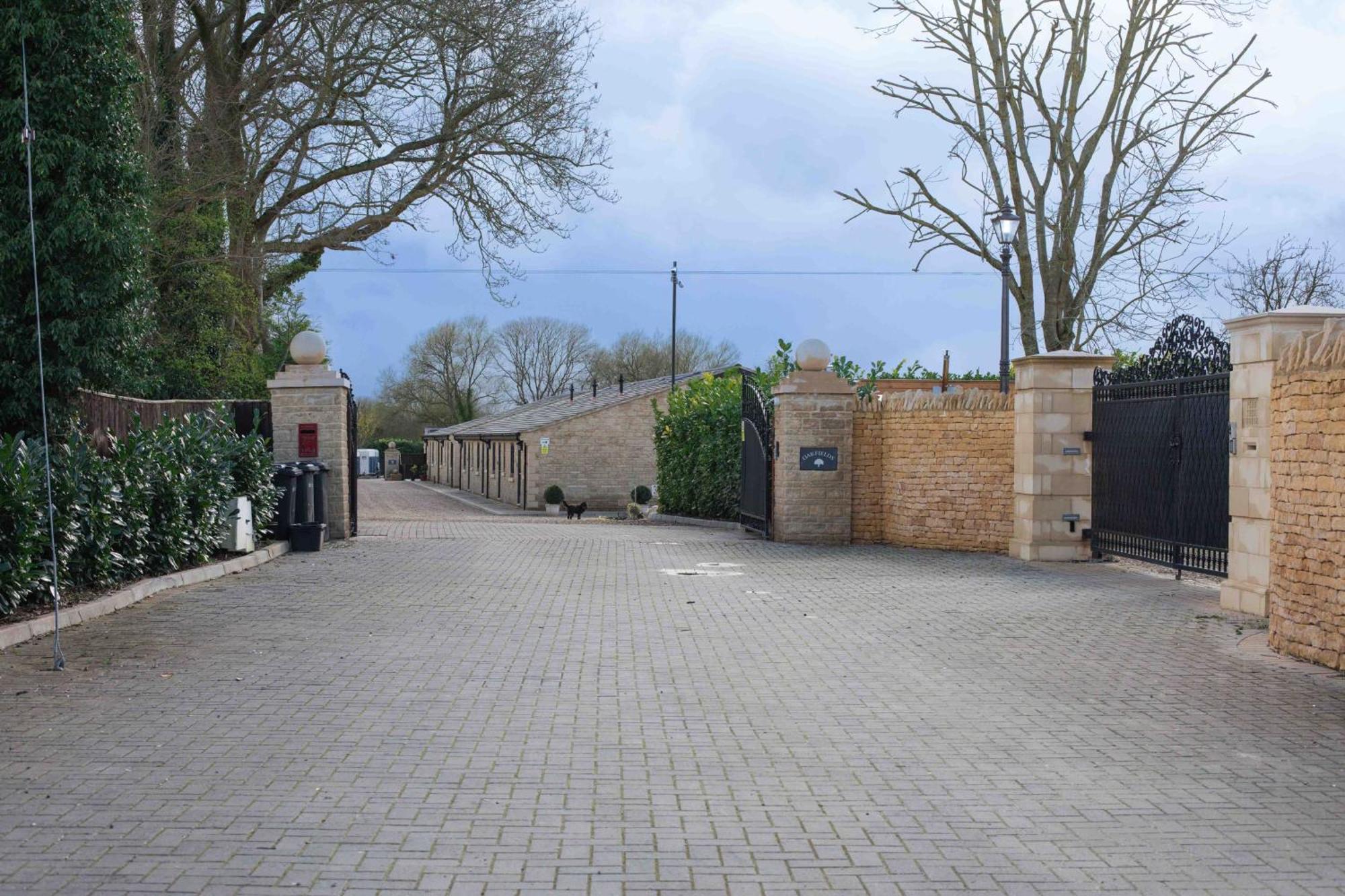 סירנססטר Aintree Cottage מראה חיצוני תמונה